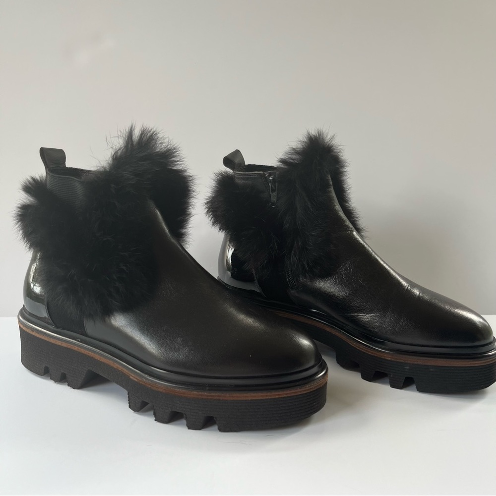 Le Pepe Faux Fur Trimmed Booties